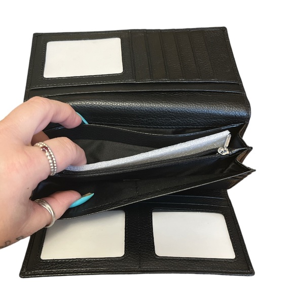Cruis RFID Black Leather Tri-Fold Wallet - Picture 4 of 6